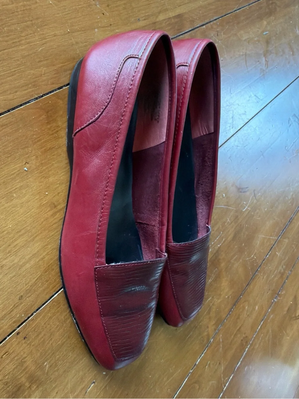 Enzo Angiolini classic slip